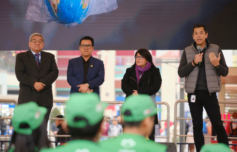 Minam realiza campaña “Menos plástico, más vida” en distrito de Independencia